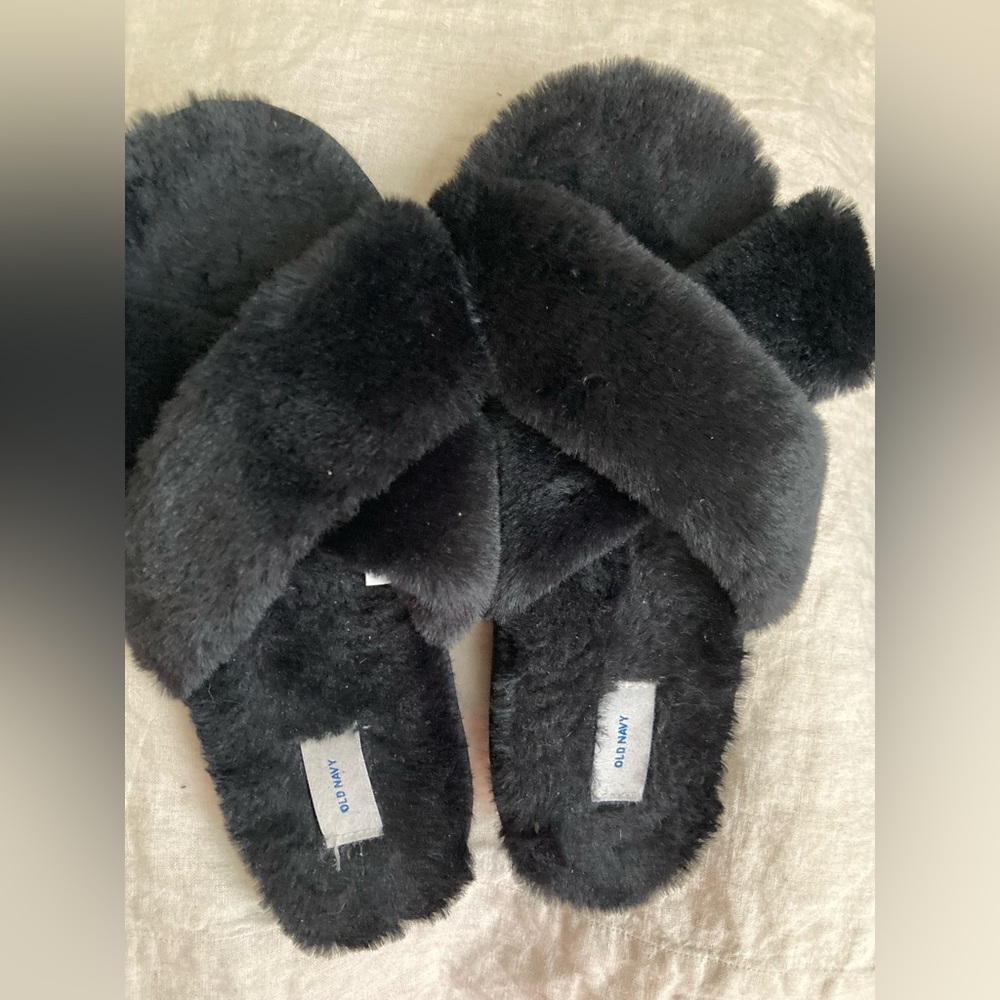 Furry slippers 8/9